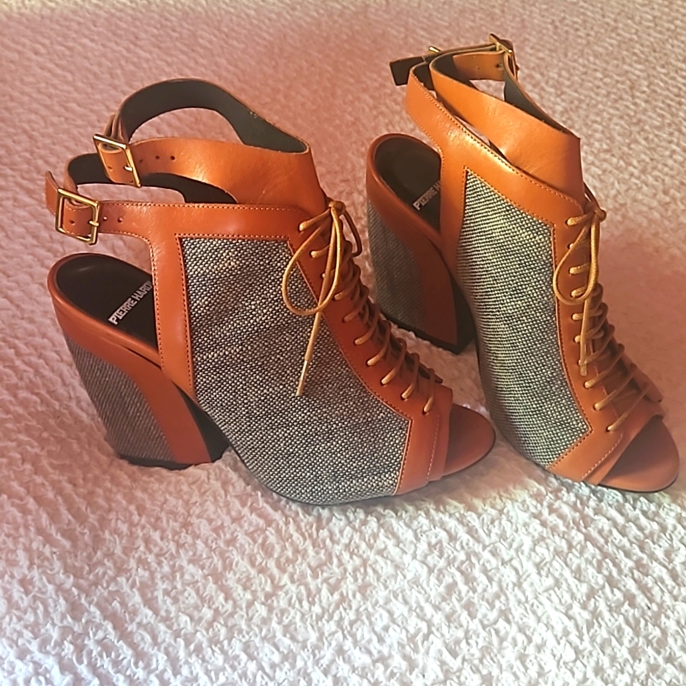 Pierre Hardy size 36 tweed and brown heels